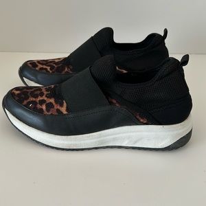 Anne Klein sport slip on sneaker size 8.5